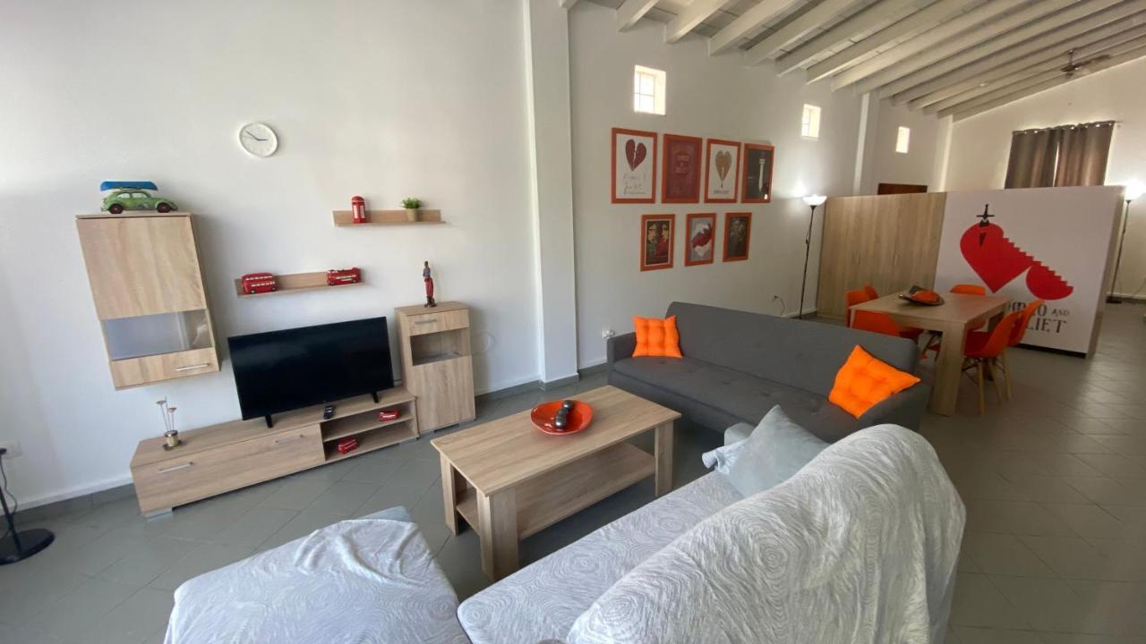 Апартаменты Patras Romeο House Экстерьер фото
